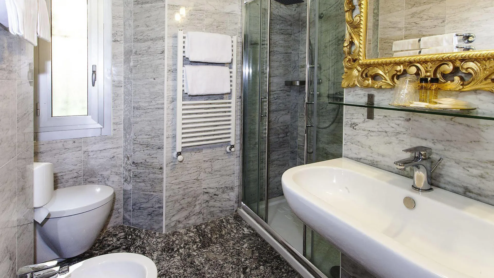 Hotel Bolzano Milan 3*,