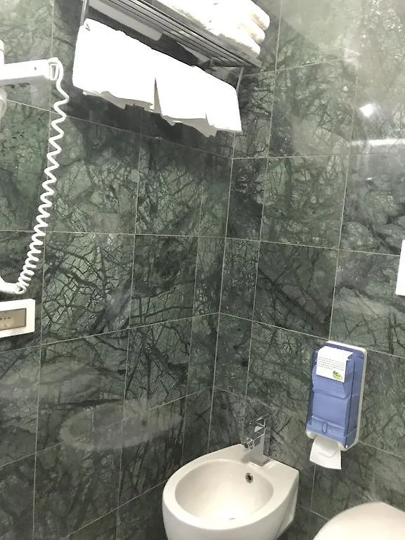 Hotel Bolzano Милан Италия