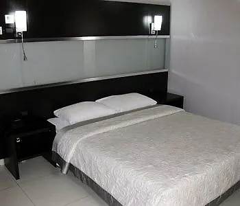 Hotel Bolzano Милан