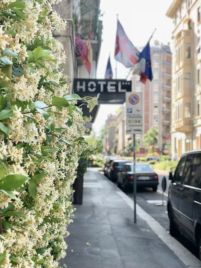 Hotel Bolzano Милан