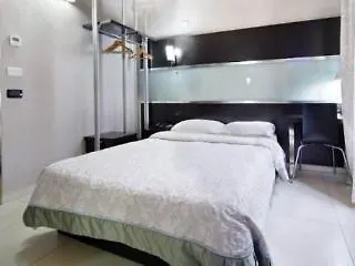 Hotel Bolzano Милан