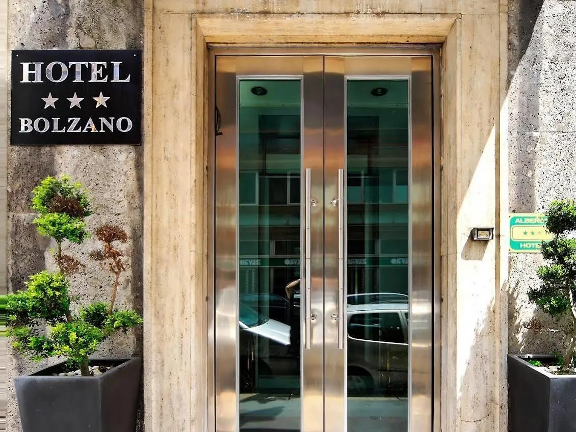 Hotel Bolzano Милан