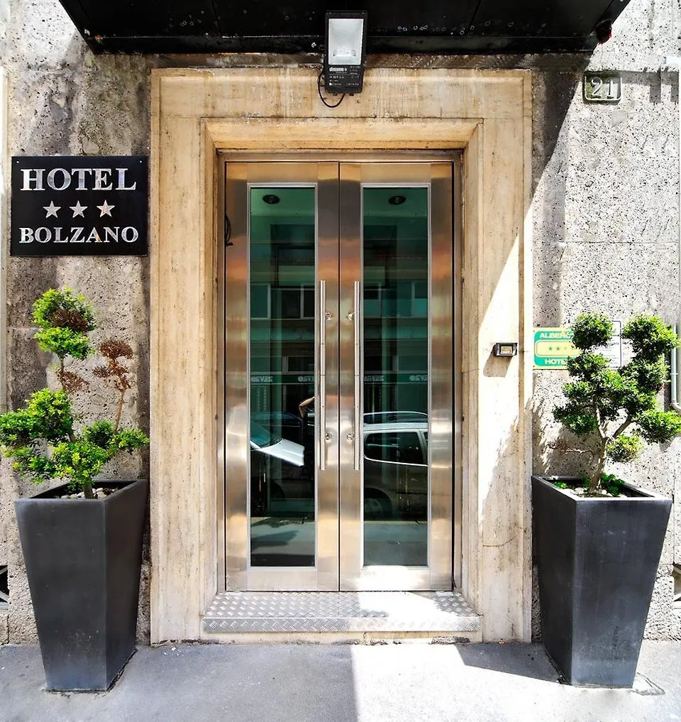 Hotel Bolzano Милан