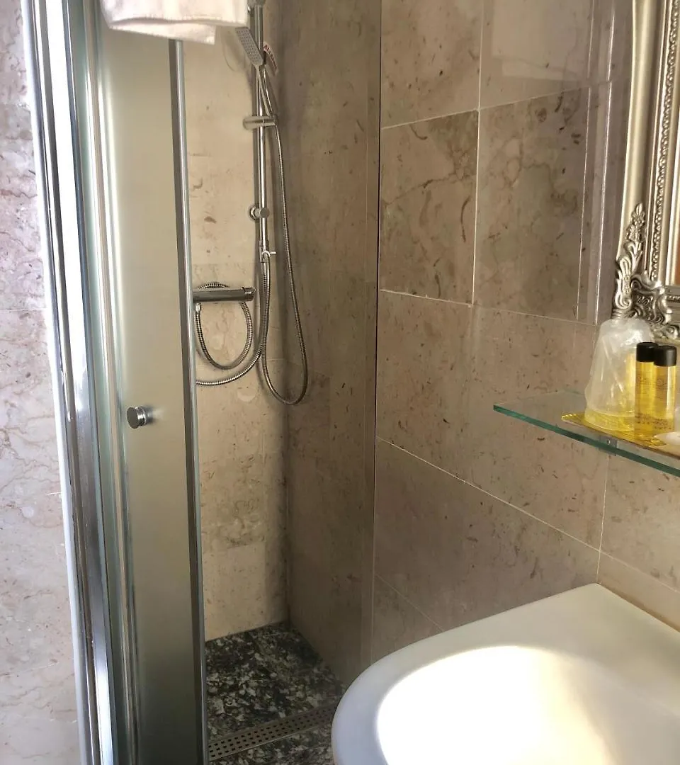 Hotel Bolzano Милан